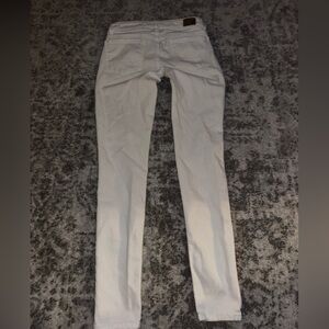American Eagle Jegging Super Stretch White Skinny Jeans Size: 2 Regular